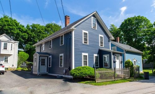 22 Lincoln St, Warwick RI  02818-3604 exterior