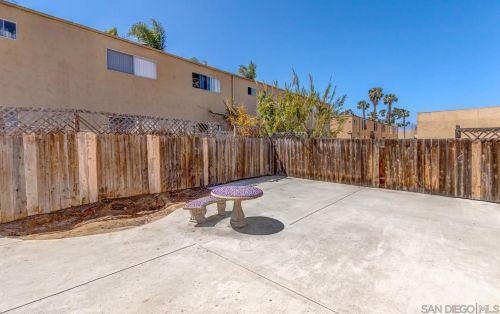 577 Oxford St, Chula Vista CA  91911-2711 exterior