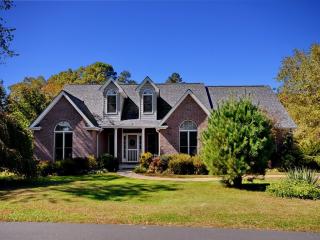 51 Classic Oaks Cir, Hendersonville, NC 28792-3073