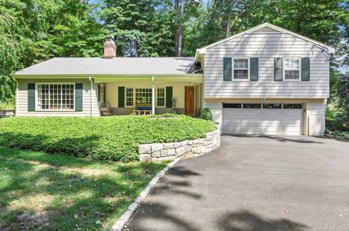 24 Tanton Hill Rd, Ridgefield, CT 06877-3210