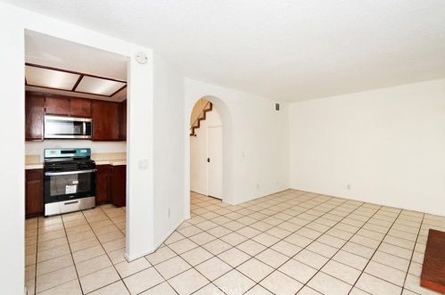 31236 Puas Dr, Temecula CA  92592-5714 exterior