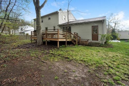 11 Timber Trl, Milford CT  06460-8616 exterior