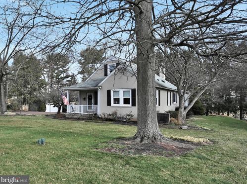 301 9th Ave, Collegeville, PA 19426-2321