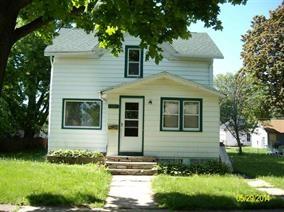 520 3rd St, West Baraboo, WI 53913-2271