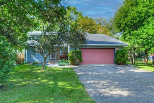 555 Greaton Rd, New Johannesburg, WI 54017-2203