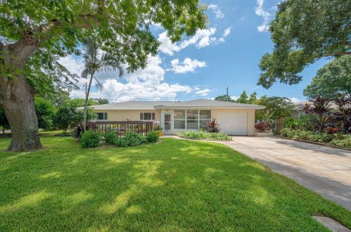 752 55th Ave, Saint Petersburg, FL 33705-5126