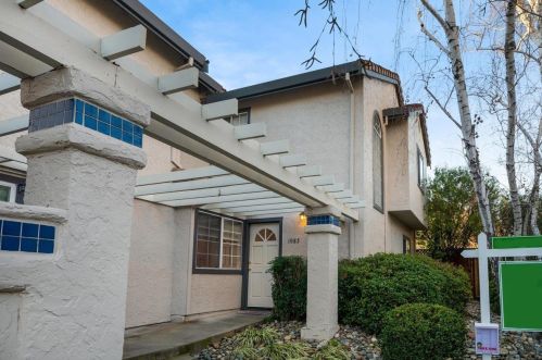 1085 Almaden Village Ln, San Jose, CA 95120-3366