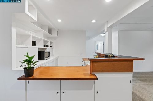 5500 Sandmound Blvd, Oakley CA  94561-5027 exterior