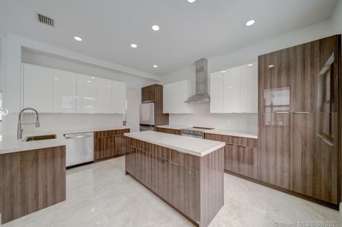 8941 178th St, Hialeah FL  33018-6554 exterior