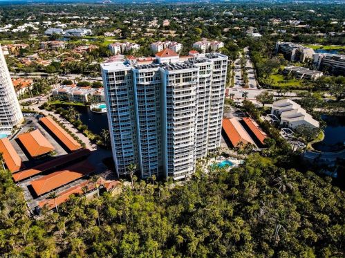 6573 Marissa Loop, Naples FL  34108-7200 exterior