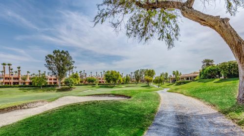 64 Pebble Beach Dr, Rancho Mirage CA  92270-1608 exterior