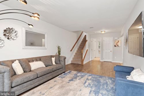 30 Ashburg Dr, Navy Sup Dpt PA  17050-8203 exterior
