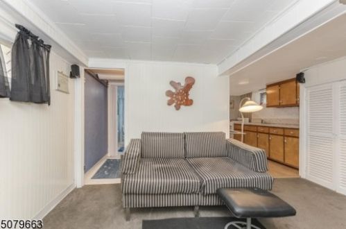 25 Race St, Nutley NJ  07110-2627 exterior