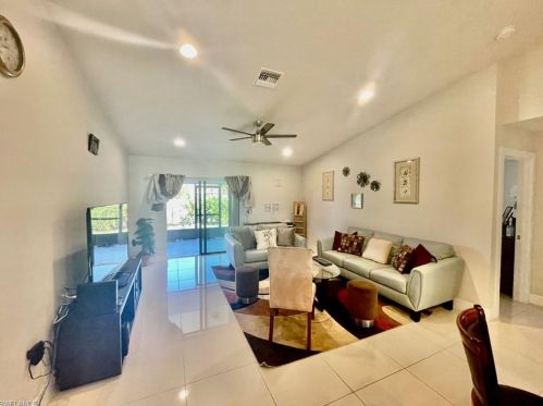 2714 3rd St, Lehigh Acres, FL 33936-1678