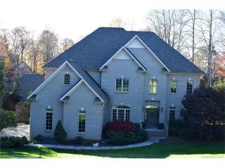 215 Pinnacle Shores Dr, Mooresville, NC 28117-5819