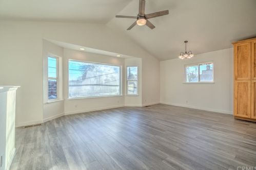 330 20th St, Lakeport, CA 95453-3629