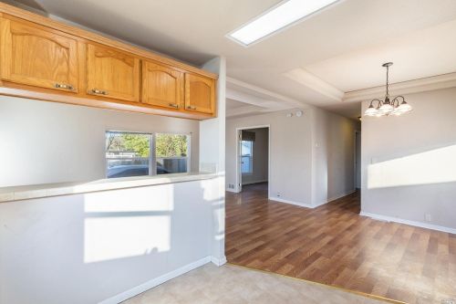 14 Ellie Dr, Santa Rosa CA  95403-1111 exterior