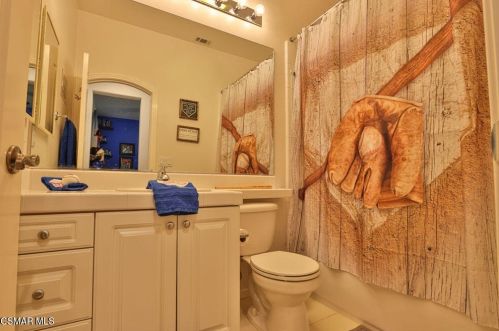 5391 Evening Sky Dr, Simi Valley CA  93063-5744 exterior
