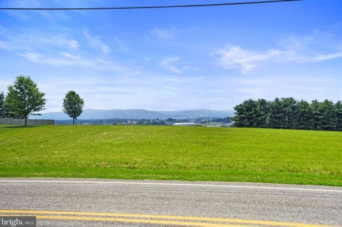 337 Kindt Cor Rd, Dauberville PA  19533-8624 exterior