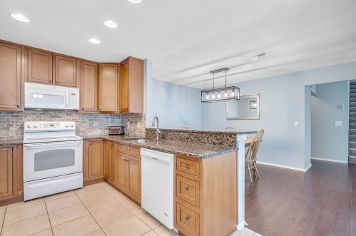 418 Poplar Ct, Maitland FL  32751-5975 exterior