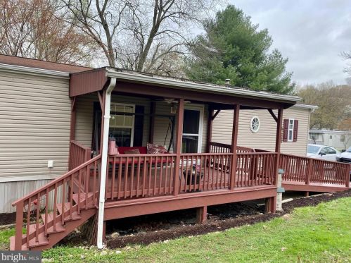 129 Locust Ln, Smithville, PA 17560-9758
