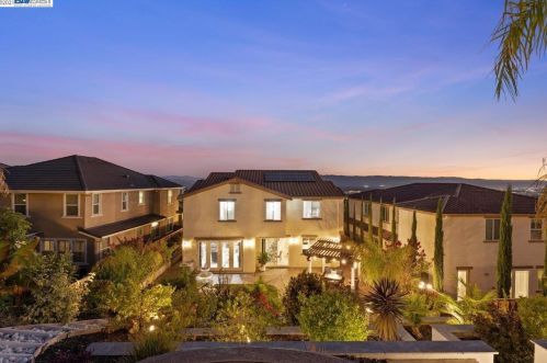 1799 Tramonti Dr, Pleasanton CA  94568-4249 exterior