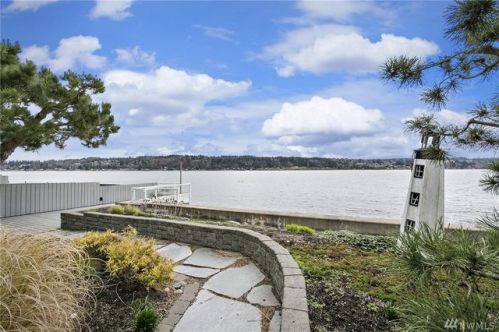 603 Shore Dr, Bremerton, WA 98310-4856