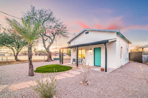 809 Contzen Ave, Tucson, AZ 85705-7527