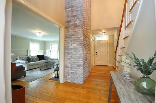 84 Goodhouse Rd, Litchfield, CT 06759-2229