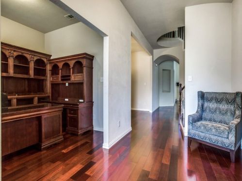 909 Tallahassee Dr, Denton, TX 76208-2915