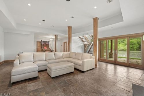 48 Shore Rd, Mountain Lakes NJ  07046-1523 exterior