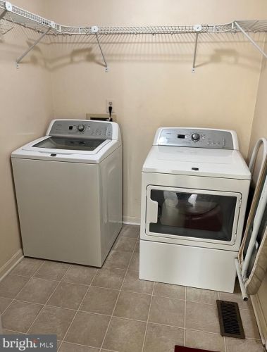 5511 Cedar Ridge Dr, Fredericksburg VA  22407-7700 exterior