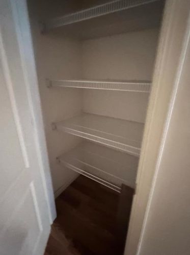 4 Saratoga Ct, Easton PA  18040-1046 exterior