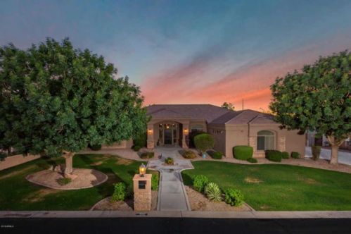 320 Portland Ave, Gilbert, AZ 85234-1320