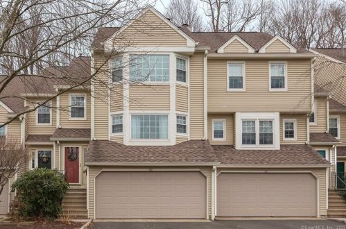 153 Governor Trumbull Way, Bridgeport, CT 06611-5606