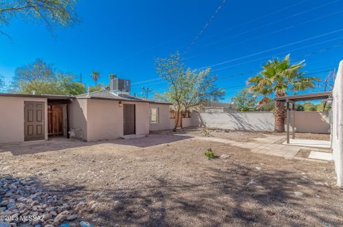 3907 Montecito St, Tucson AZ 85711-4817 exterior