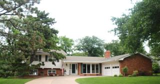 5926 10 St, Wichita KS  67208-2601 exterior