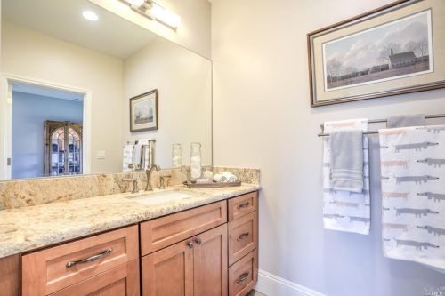 1838 Alan Dr, Penngrove CA  94951-9735 exterior