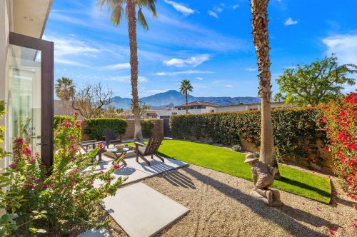 57768 Salida Del Sol, La Quinta CA  92253-8186 exterior