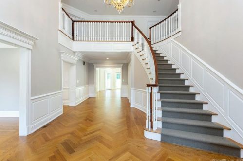 274 Mariomi Rd, New Canaan, CT 06840-3316