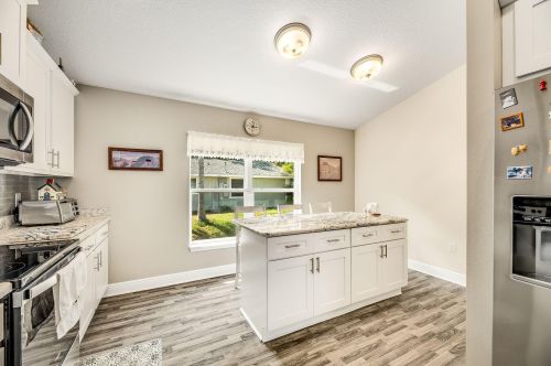 725 Beard Ave, Sebastian FL  32958-4811 exterior