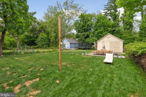 17 Lexington Ave, Camden NJ  08109-2013 exterior