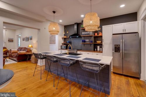 721 Orange St, Lancaster PA  17602-3118 exterior