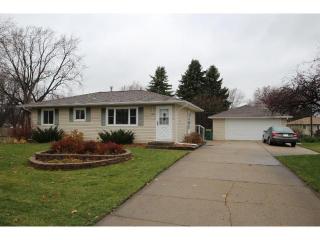4059 Mica Trl, Saint Paul, MN 55122-2949