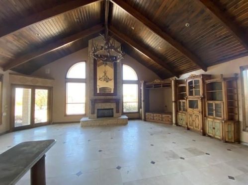 113 Club House Dr, Weatherford, TX 76087-4001