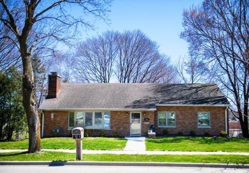 805 7th Ave, West Bend, WI 53095-4615