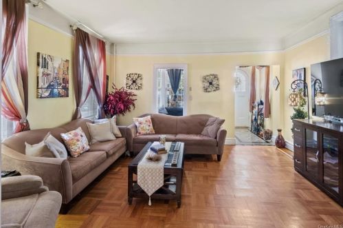1727 Hone Ave, Bronx, NY 10461-1402