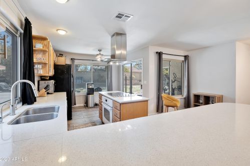 14207 20th St, Phoenix AZ 85022-4646 exterior