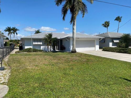 135 San Salvador St, Naples, FL 34113-8640