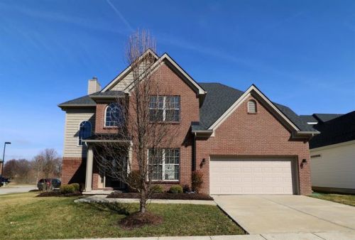 2951 Eminent Dr, Lexington, KY 40511-6900